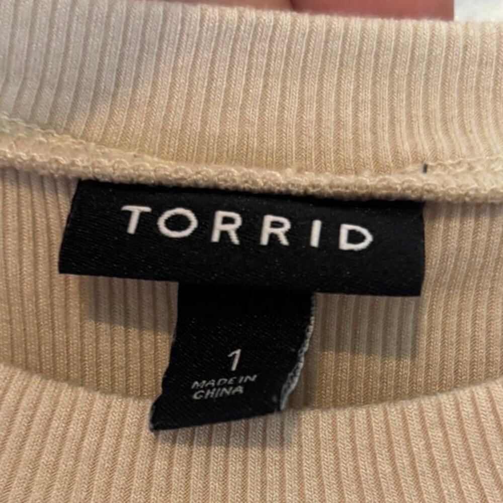 Torrid Women's Size 1X Sequin Long Sleeves Ribbed Champagne Beige Crew Neck Top - Picture 5 of 7